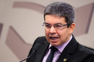 Imagem referente à matéria: Governo vai editar MP para atenuar efeitos nas contas de luz de vetos derrubados pelo Congresso