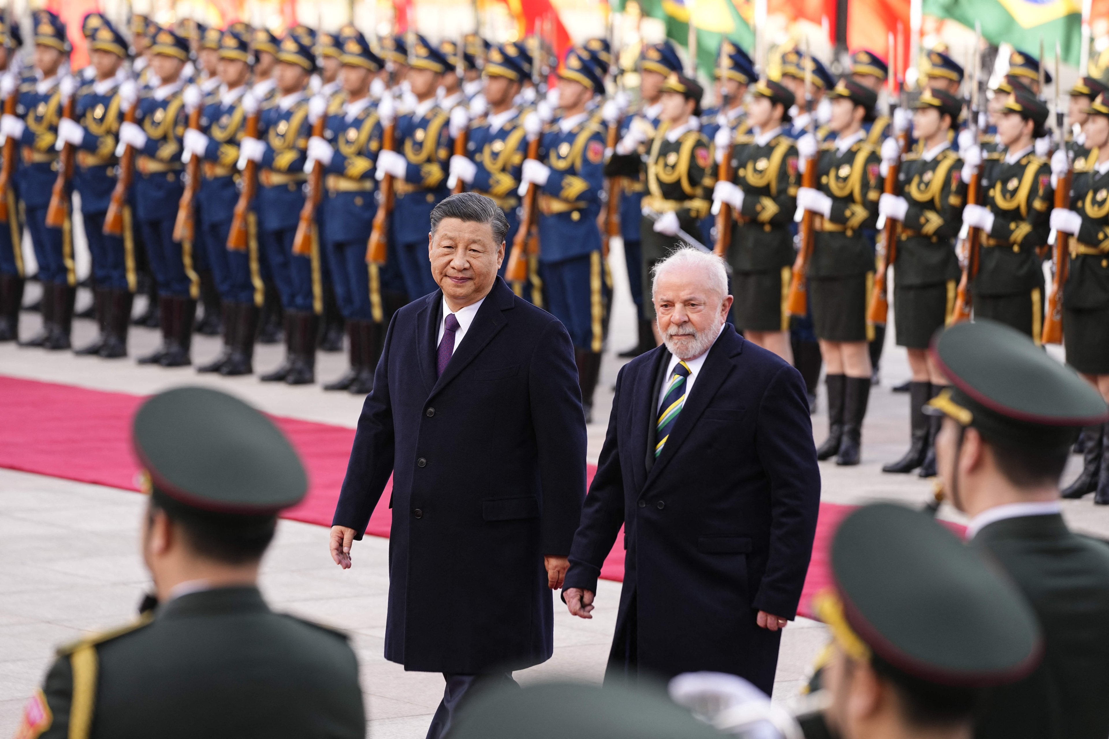 Brasil e China reforçam parceria com acordos bilionários em infraestrutura, energia e tecnologia