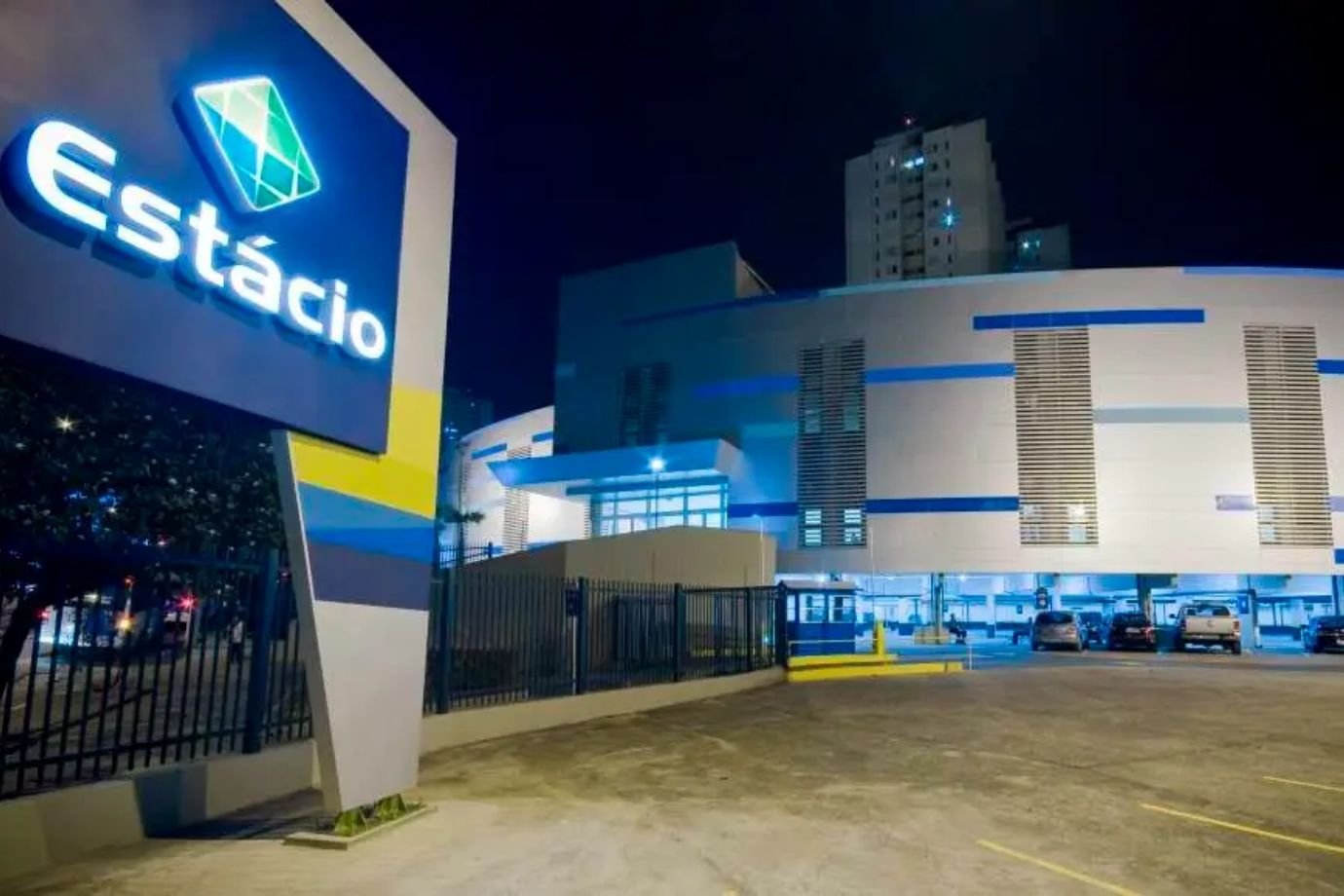 Yduqs (YDUQ3) ganha compra do JP Morgan; ação sobe 10,90%