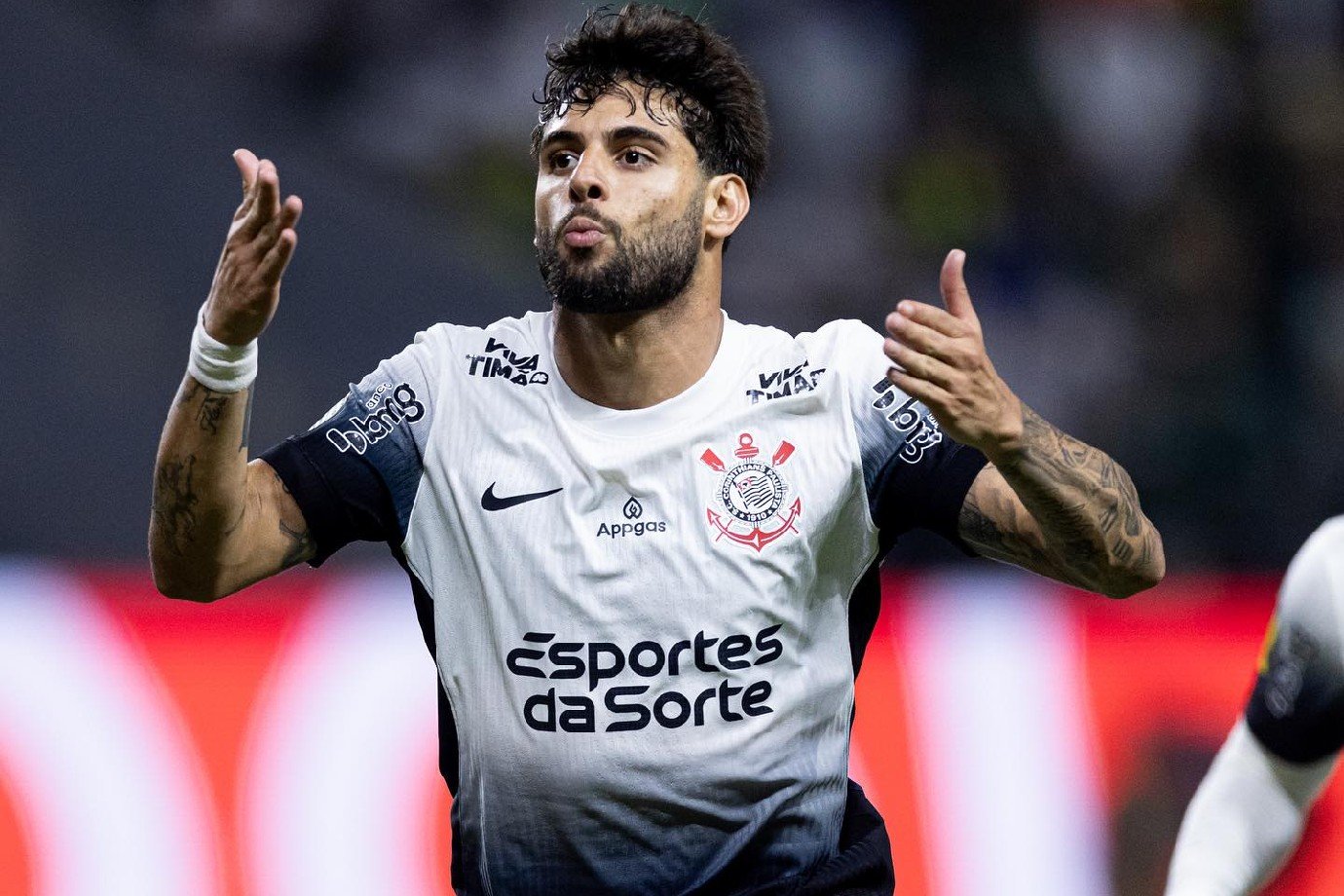 Corinthians x Grêmio: onde assistir ao vivo e horário do jogo pelo Brasileirão