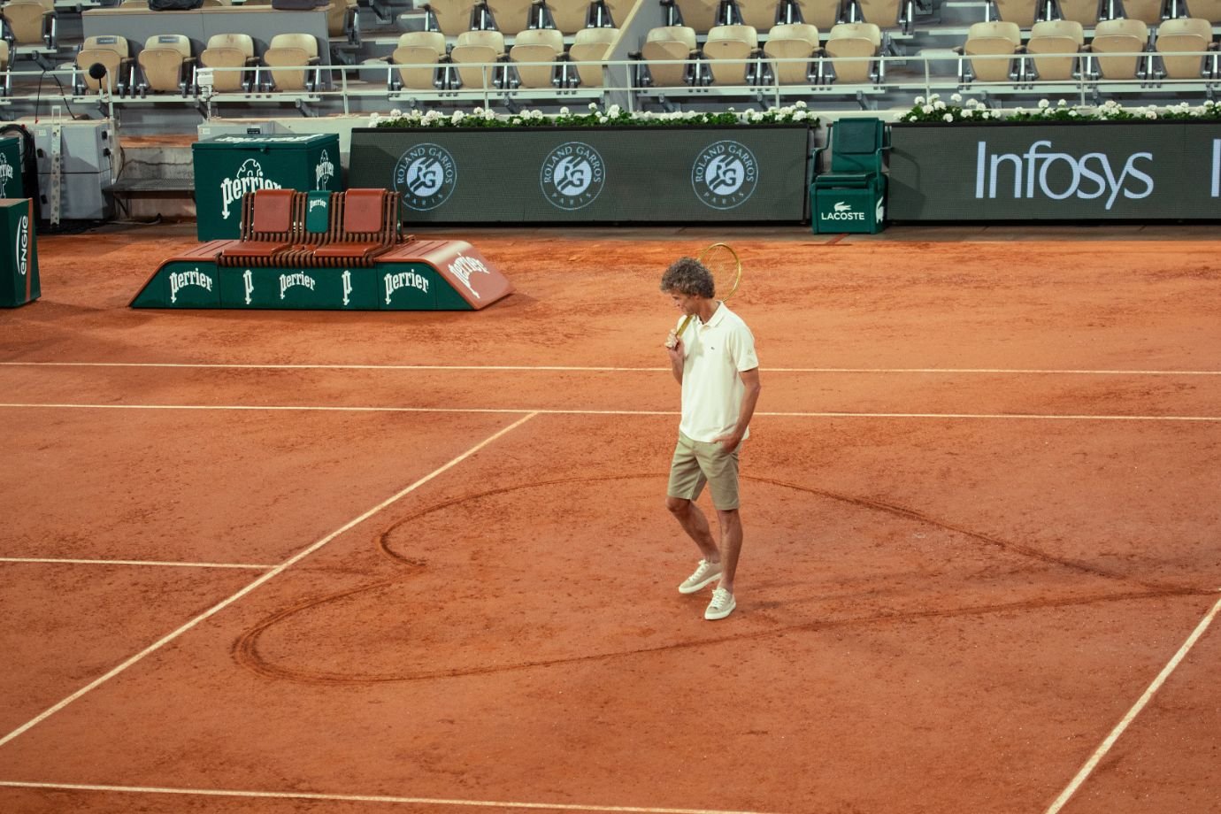 Por que Guga desenhou de novo um coração no saibro de Roland Garros?